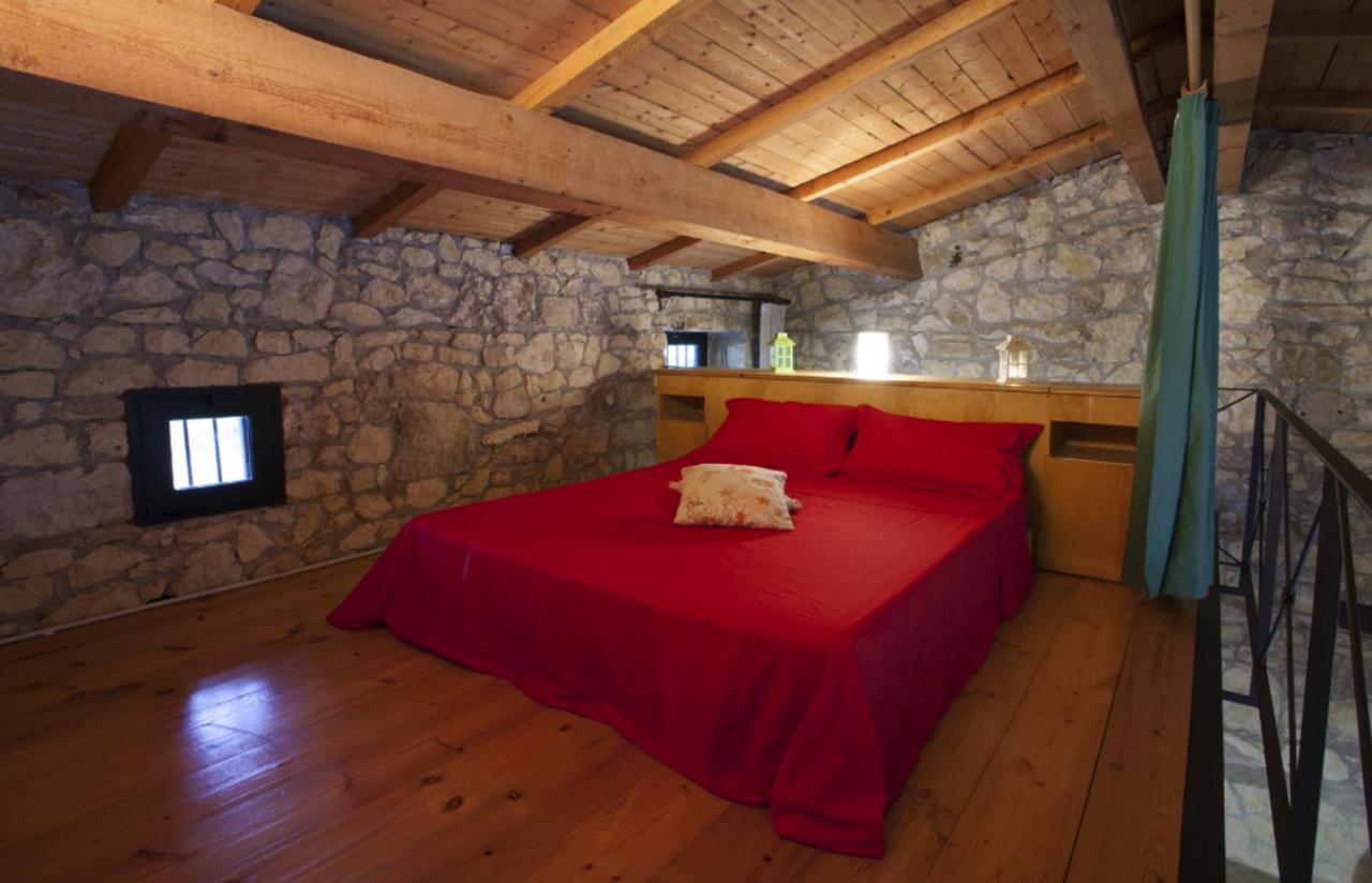 NardòTrullo In The Wood别墅 外观 照片