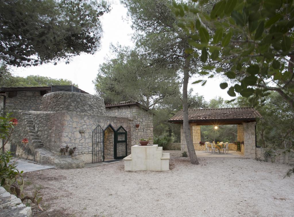 NardòTrullo In The Wood别墅 外观 照片